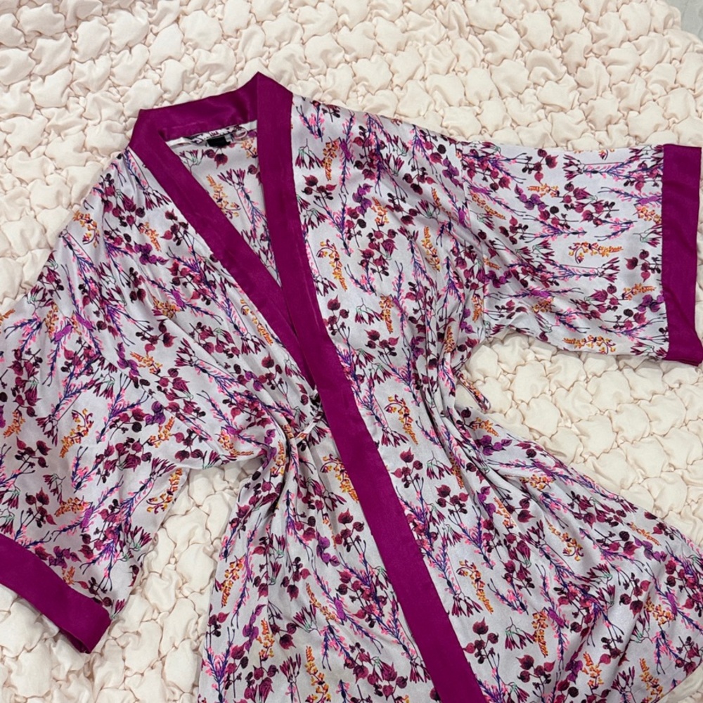 Floral Kimono Robe with Purple Trim